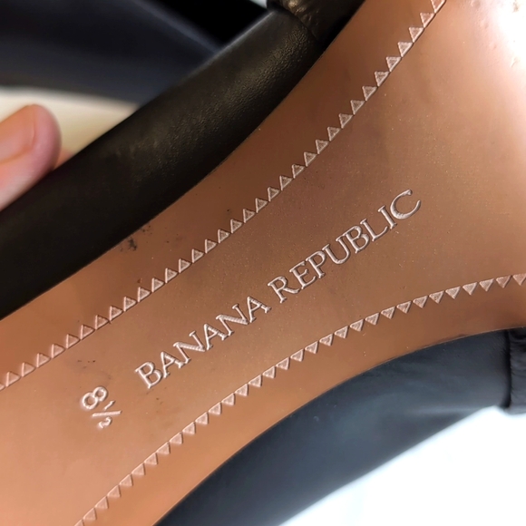 Banana Republic Black Madison 12 Hour Loafer Pumps 3.5 inch Heels Size 8.5 - Picture 6 of 10